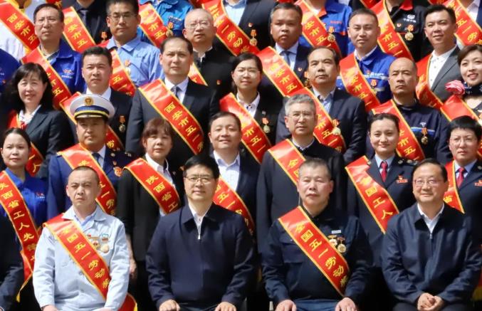 五一慶祝大會召開 金花股份收獲兩項榮譽 五一慶祝大會召開 金花股份收獲兩項榮譽